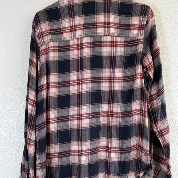 C&C California Women’s Long Sleeve Rayon Button Up Plaid Shirt Blouse Size M - Picture 4 of 7